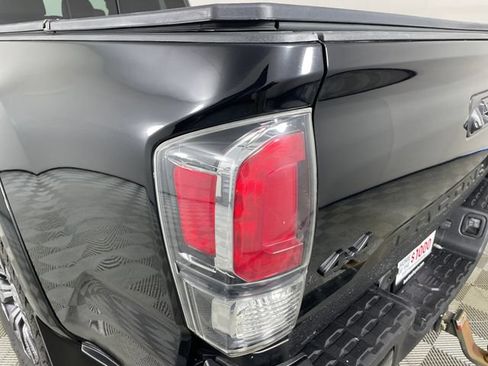 Used 2021 Toyota Tacoma Limited AWD/4WD image 22