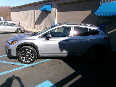 Used 2018 Subaru Crosstrek 2.0i Limited AWD/4WD image 3