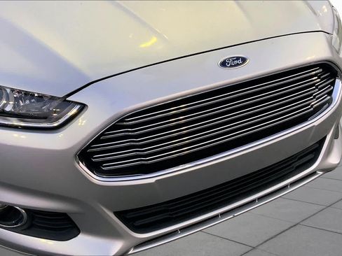 Used 2016 Ford Fusion SE w/ Equipment Group 202A FWD image 29