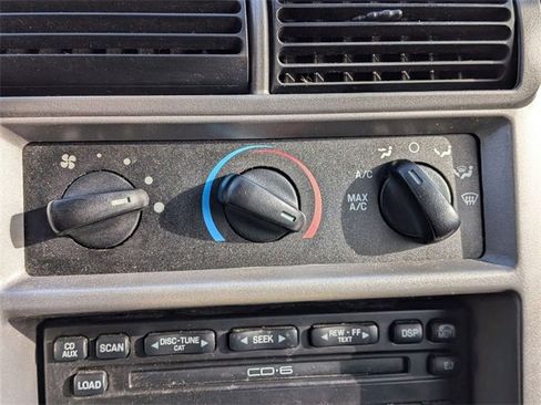 Used 2004 Ford Mustang V6 image 20