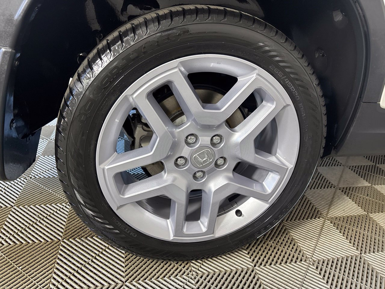 Used 2025 Honda Passport EX-L image 34