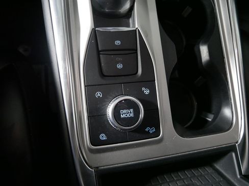 Used 2020 Ford Explorer Platinum w/ Premium Technology Package AWD/4WD image 31