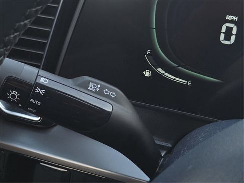 Used 2023 Kia Sportage EX image 29