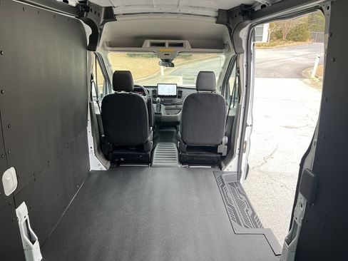 New 2026 Ford Transit 250 148 Medium Roof w/ Load Area Protection Package image 21