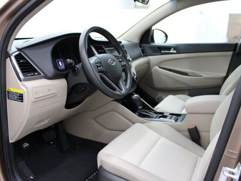 Used 2017 Hyundai Tucson SE w/ SE Popular Package 02 FWD image 7