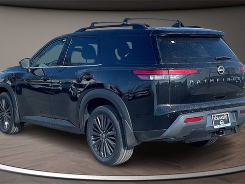 New 2026 Nissan Pathfinder SL image 3