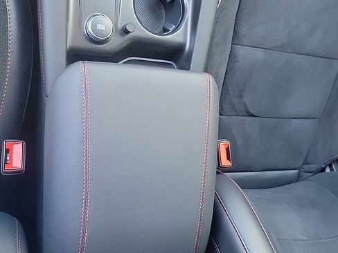 Used 2025 Ford Explorer ST image 19