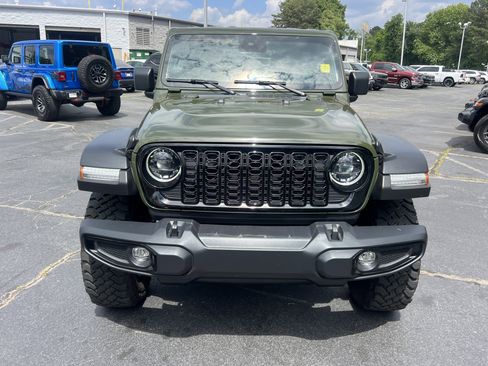 Used 2024 Jeep Wrangler Unlimited Sport AWD/4WD image 4