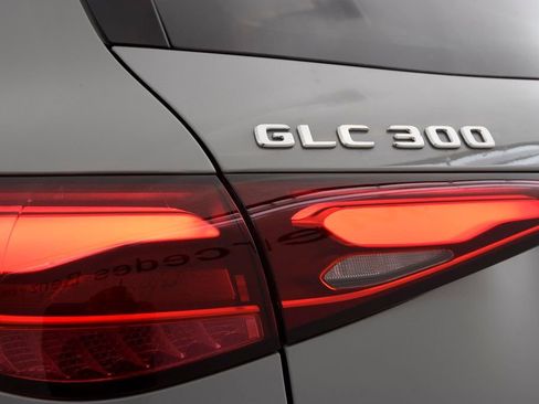 New 2026 Mercedes-Benz GLC 300 image 13