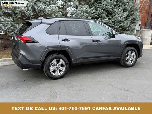 Used 2025 Toyota RAV4 XLE AWD/4WD image 9