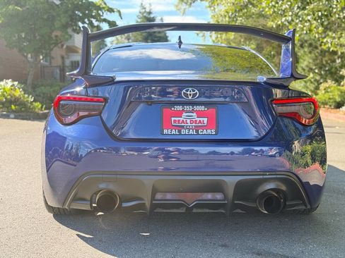 Used 2020 Toyota 86 image 24