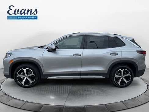 New 2026 Volkswagen Tiguan SE image 2