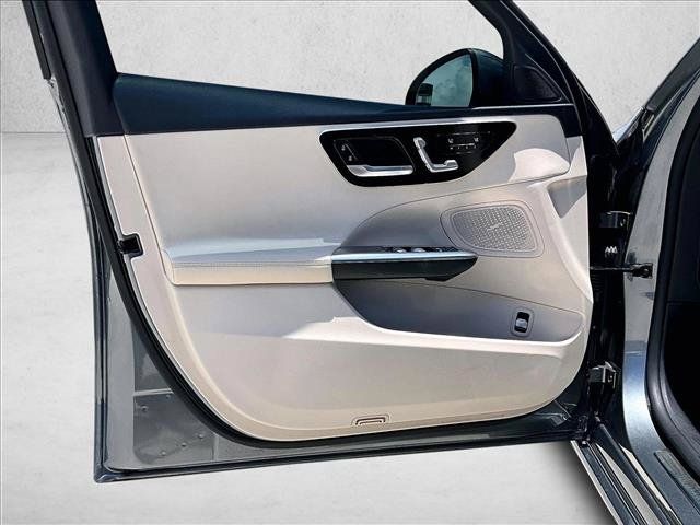 Used 2022 Mercedes-Benz C 300 Sedan image 18