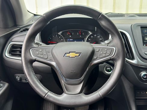 Used 2019 Chevrolet Equinox LT FWD image 18