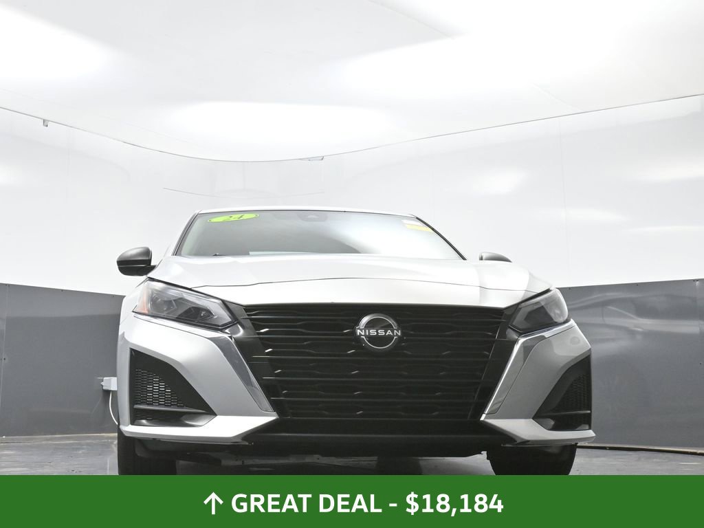 Used 2024 Nissan Altima 2.5 SV FWD image 51