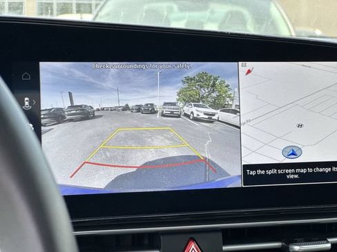 Used 2025 Hyundai Elantra Limited FWD image 24