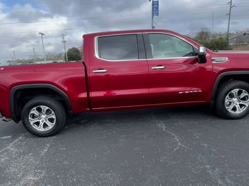 Used 2022 GMC Sierra 1500 SLT w/ SLT Convenience Package image 9