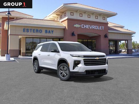 New 2026 Chevrolet Traverse LT w/ Driver Confidence Package FWD image 1