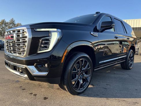 New 2026 GMC Yukon Denali w/ Sun & Power Step Package image 10