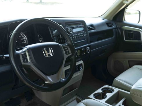 Used 2011 Honda Ridgeline RTL image 16