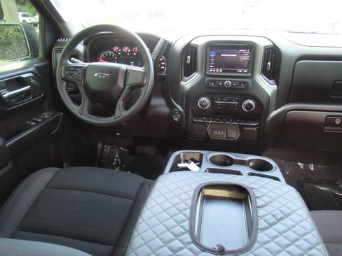 Used 2024 Chevrolet Silverado 1500 Custom w/ Rally Edition RWD image 15