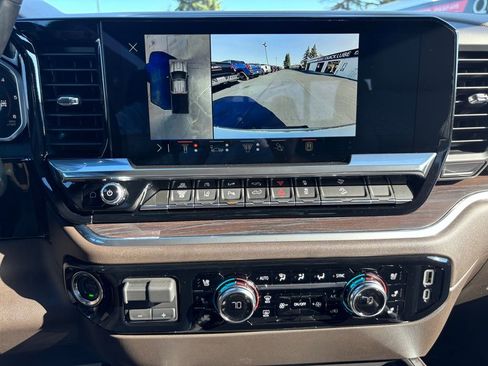 New 2026 GMC Sierra 3500 SLT w/ SLT Premium Package image 16