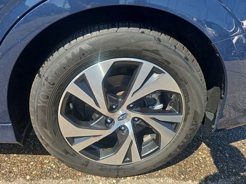 Used 2025 Subaru Legacy Premium w/ Popular Package #1A AWD/4WD image 11