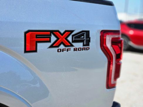 Used 2017 Ford F150 Lariat image 13