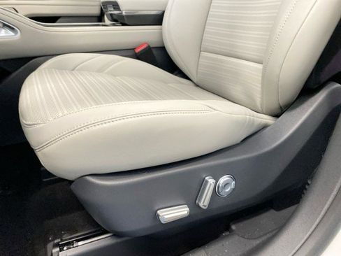 New 2026 Lincoln Nautilus Reserve image 16