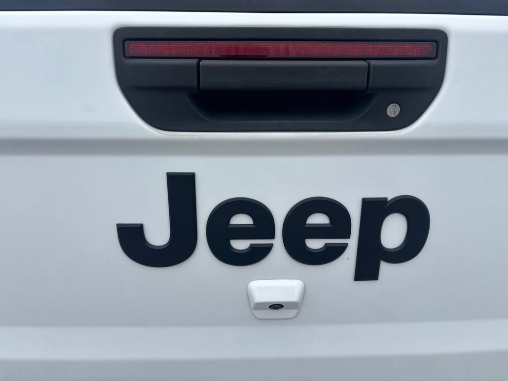 Used 2020 Jeep Gladiator Sport w/ Quick Order Package 24S AWD/4WD image 13
