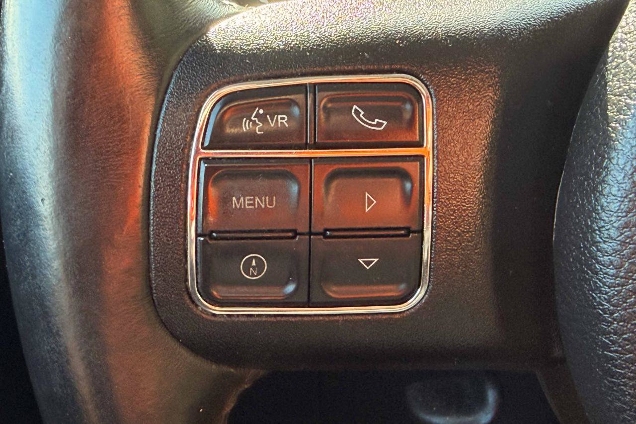 Used 2016 Jeep Wrangler Unlimited Sahara AWD/4WD image 19