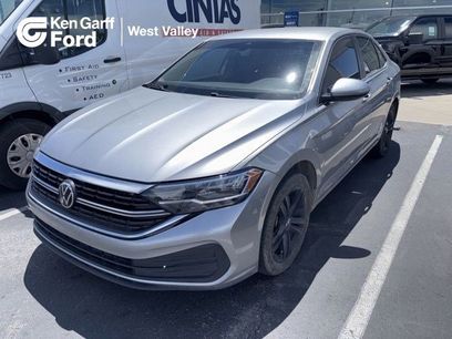 Used 2024 Volkswagen Jetta SE w/ Black Wheel Package