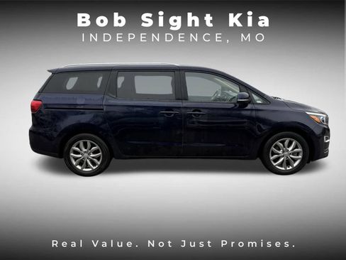 Used 2021 Kia Sedona EX image 10