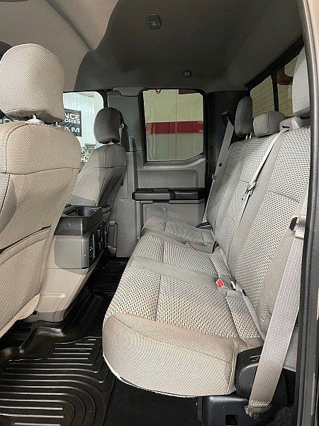 Used 2016 Ford F150 XLT w/ Equipment Group 302A Luxury AWD/4WD image 26