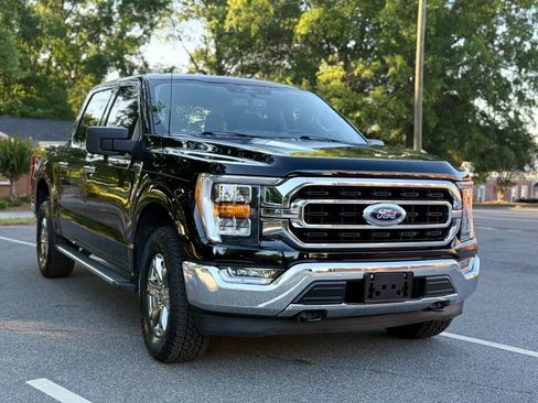 Used 2022 Ford F150 XLT w/ Equipment Group 302A High AWD/4WD image 8