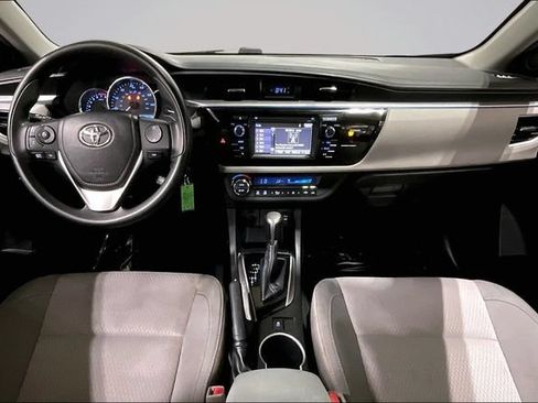 Used 2015 Toyota Corolla LE FWD image 16