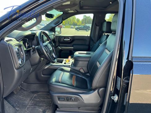 Certified 2019 GMC Sierra 1500 AT4 w/ AT4 Premium Package AWD/4WD image 6