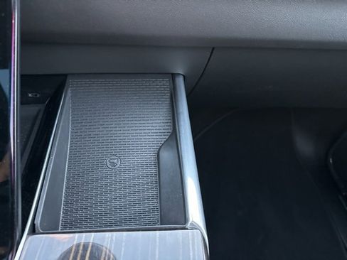 Used 2025 Cadillac Escalade Premium Luxury image 62