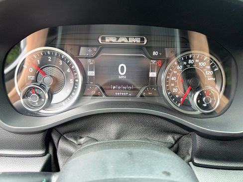 Used 2021 RAM 1500 Laramie AWD/4WD image 18