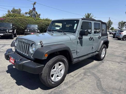 Used 2015 Jeep Wrangler Unlimited Sport w/ Quick Order Package 24S AWD/4WD image 3