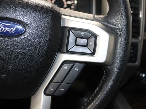 Used 2018 Ford F150 Lariat image 24