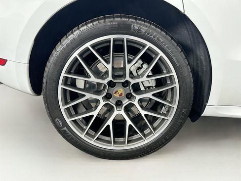 Used 2021 Porsche Macan GTS image 32