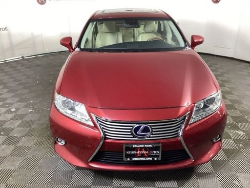 Used 2014 Lexus ES 300h image 2