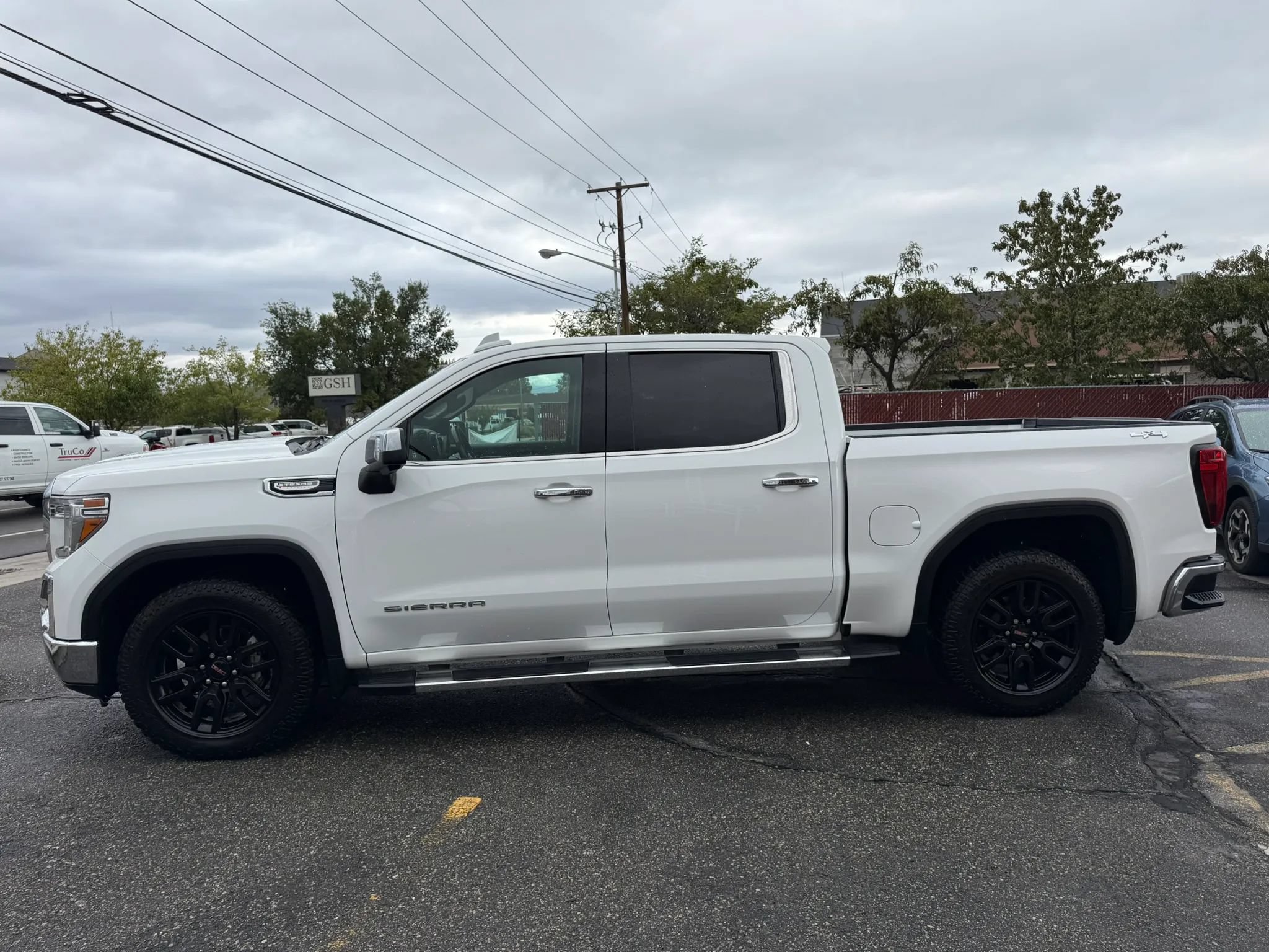 Used 2020 GMC Sierra 1500 SLT AWD/4WD image 8