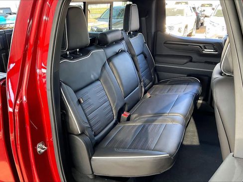 Certified 2025 GMC Sierra 1500 AT4X image 20