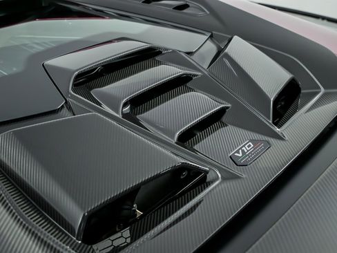 Used 2023 Lamborghini Huracan Tecnica image 16