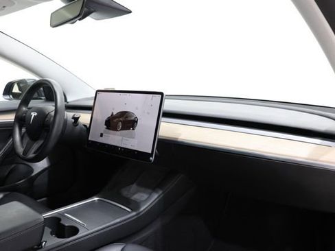 Used 2022 Tesla Model 3 Long Range image 17
