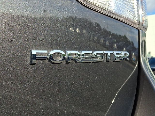 Used 2023 Subaru Forester Premium AWD/4WD image 31