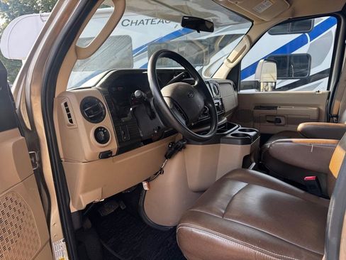 Used 2017 Ford E-450 and Econoline 450 Super Duty w/ Motorhome Prep Package RWD image 19