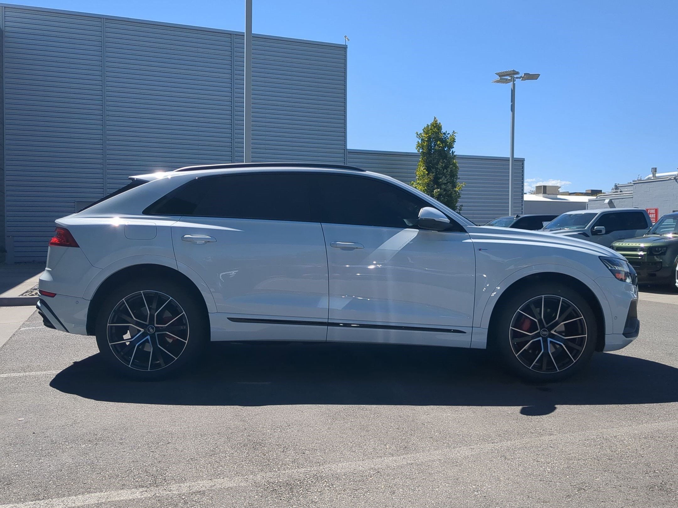 Used 2021 Audi Q8 Prestige AWD/4WD image 4